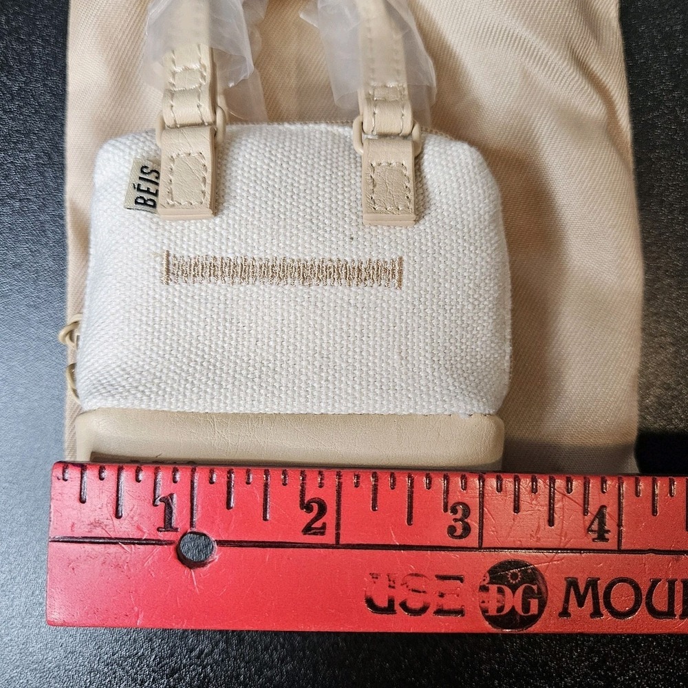 Beis Micro Weekender Bag Charm Keychain - Picture 5 of 7